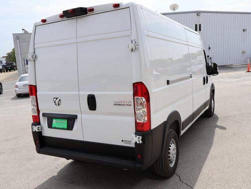 2025 RAM ProMaster 2500 Tradesman