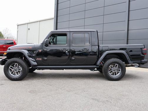 2025 Jeep Gladiator Mojave 4x4