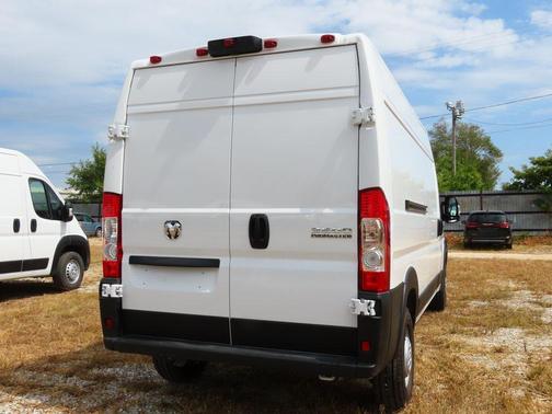 2025 RAM ProMaster 2500 Tradesman