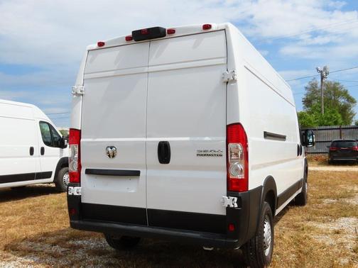 2025 RAM ProMaster 2500 Tradesman
