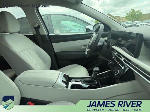 Phantom Black 2025 Hyundai TUCSON SEL