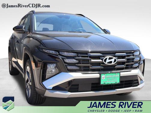 Phantom Black 2025 Hyundai TUCSON SEL