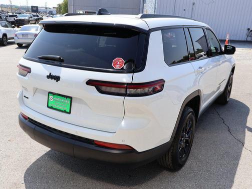 2025 Jeep Grand Cherokee L Altitude