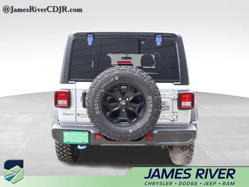 Silver Zynith Clearcoat 2023 Jeep Wrangler 4xe Base