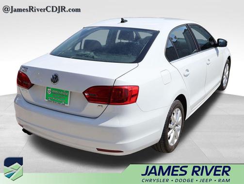 White 2014 Volkswagen Jetta Auto SE w/Connectivity