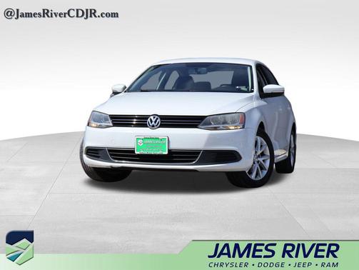 White 2014 Volkswagen Jetta Auto SE w/Connectivity