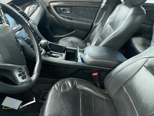 2018 Ford Taurus Limited