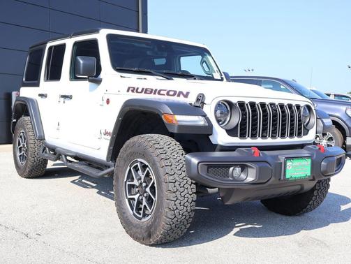 Bright White Clearcoat 2024 Jeep Wrangler Rubicon