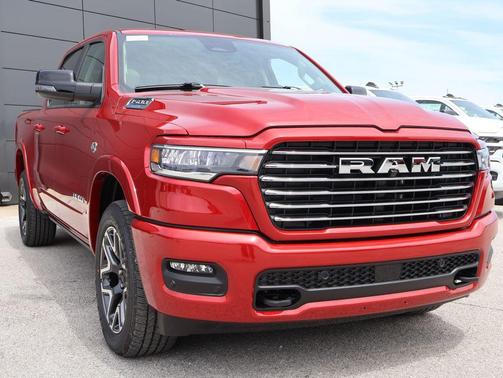 Molten Red Pearlcoat 2026 RAM 1500 Laramie