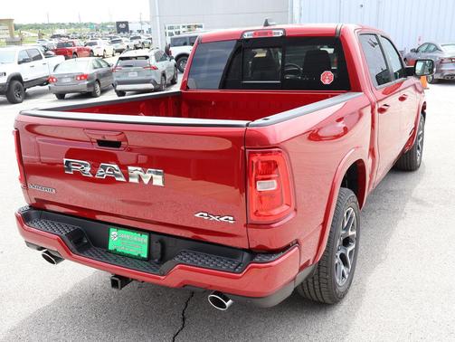 Molten Red Pearlcoat 2026 RAM 1500 Laramie