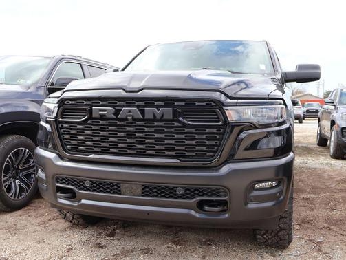 2026 RAM 1500 Warlock Crew Cab 4x4 5'7' Box