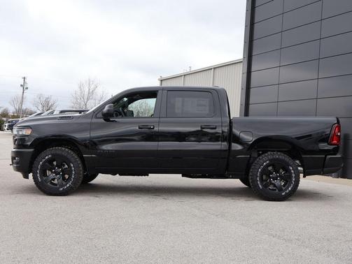 2026 RAM 1500 Warlock Crew Cab 4x4 5'7' Box