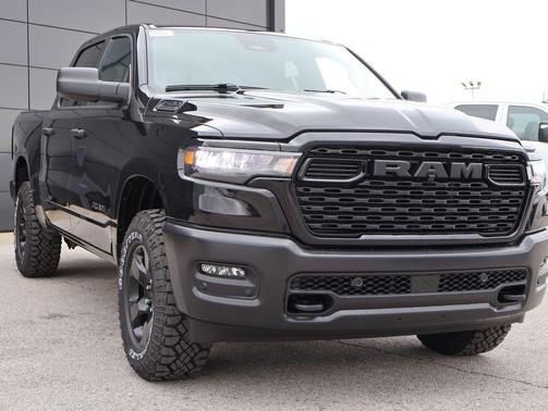 2026 RAM 1500 Warlock Crew Cab 4x4 5'7' Box