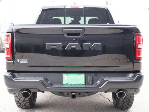 2026 RAM 1500 Warlock Crew Cab 4x4 5'7' Box