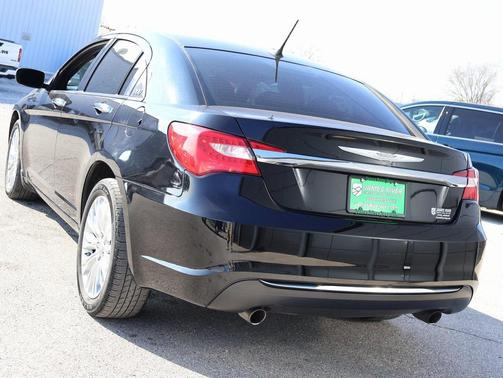 2012 Chrysler 200 Limited