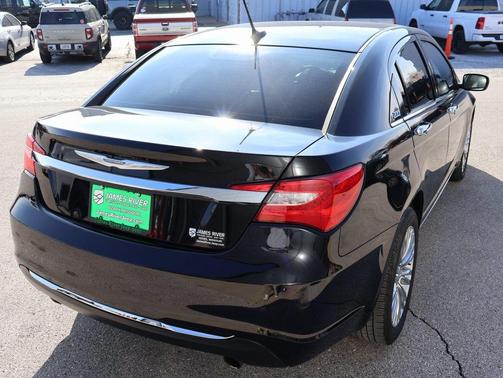 2012 Chrysler 200 Limited