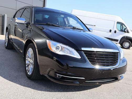 2012 Chrysler 200 Limited