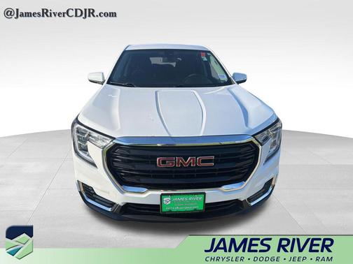 Summit White 2024 GMC Terrain SLE