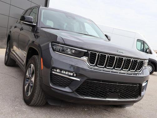 2023 Jeep Grand Cherokee 4xe Base