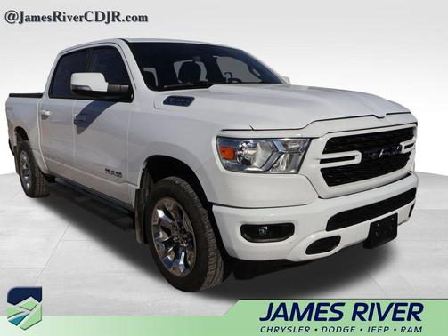 Bright White Clearcoat 2022 RAM 1500 Big Horn/Lone Star