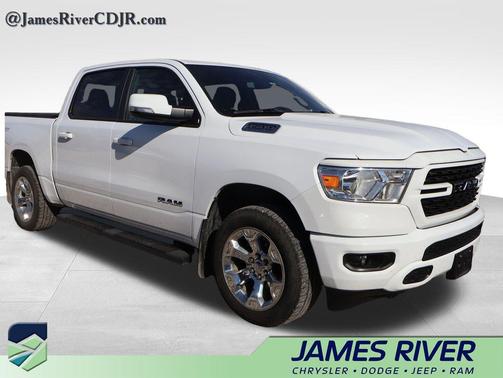 Bright White Clearcoat 2022 RAM 1500 Big Horn/Lone Star