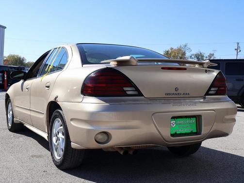 2004 Pontiac Grand Am SE1