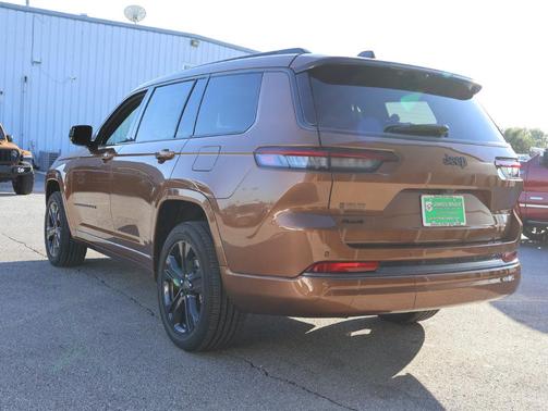 Copper Shino Metallic Clearcoat 2027 Jeep Grand Cherokee L Limited