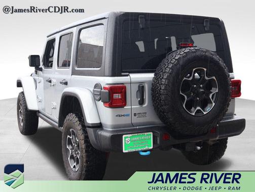 Silver Zynith Clearcoat 2023 Jeep Wrangler 4xe Rubicon