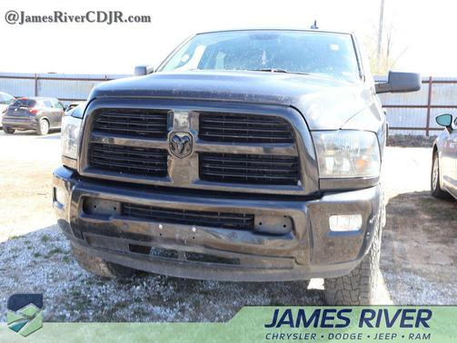 2017 RAM 2500 Big Horn Crew Cab 4x4 8' Box