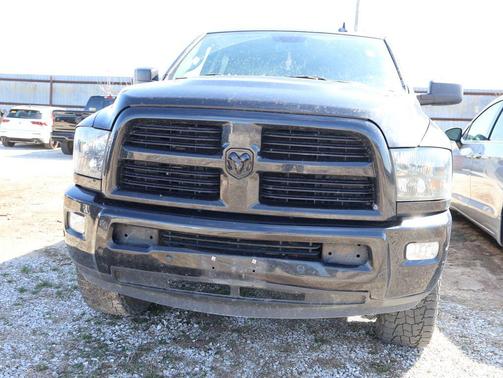 2017 RAM 2500 Big Horn Crew Cab 4x4 8' Box