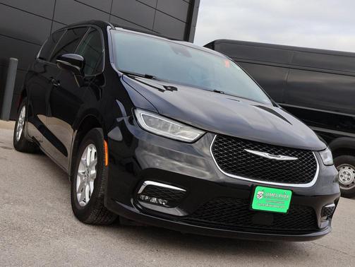 2025 Chrysler Pacifica L