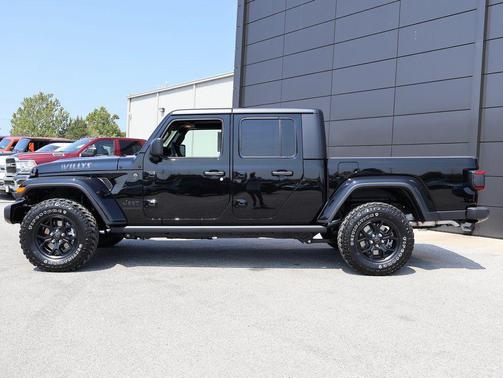 2025 Jeep Gladiator Willys