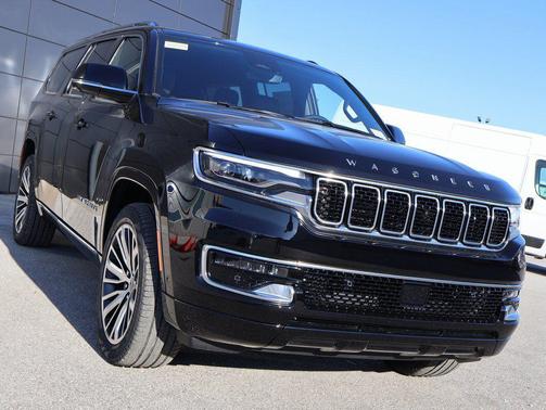 Diamond Black Crystal Pearlcoat 2025 Jeep Wagoneer L Series II Limited 4x4