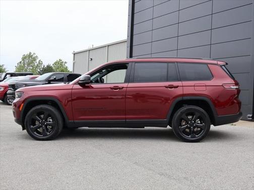 2022 Jeep Grand Cherokee L Altitude