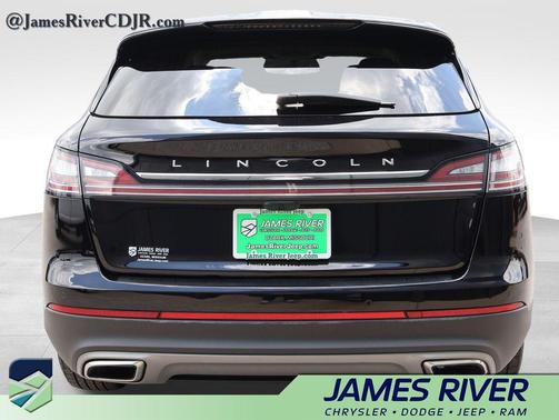 Infinite Black Metallic Clearcoat 2023 Lincoln Nautilus Standard