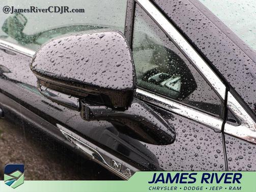 Infinite Black Metallic Clearcoat 2023 Lincoln Nautilus Standard