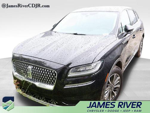 Infinite Black Metallic Clearcoat 2023 Lincoln Nautilus Standard