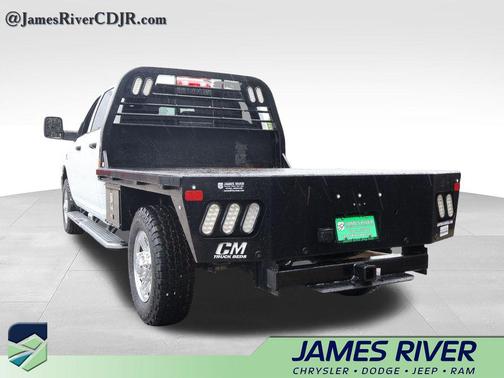 Bright White Clearcoat 2024 RAM 2500 Tradesman Crew Cab 4x4 8' Box