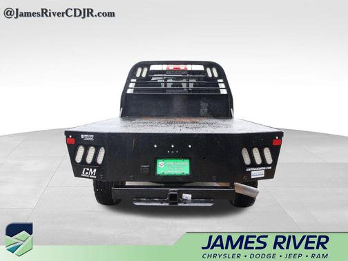 Bright White Clearcoat 2024 RAM 2500 Tradesman Crew Cab 4x4 8' Box
