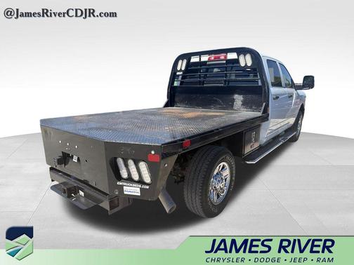 Bright White Clearcoat 2024 RAM 2500 Tradesman Crew Cab 4x4 8' Box