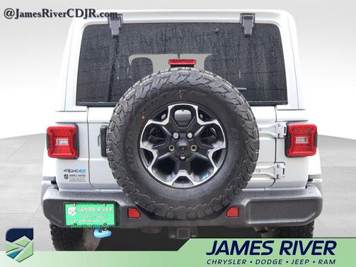Silver Zynith Clearcoat 2023 Jeep Wrangler 4xe Rubicon
