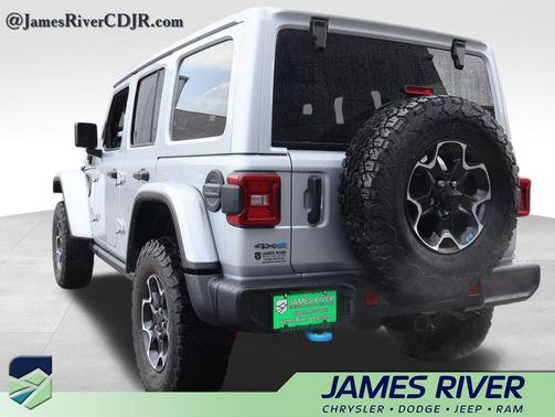 Silver Zynith Clearcoat 2023 Jeep Wrangler 4xe Rubicon