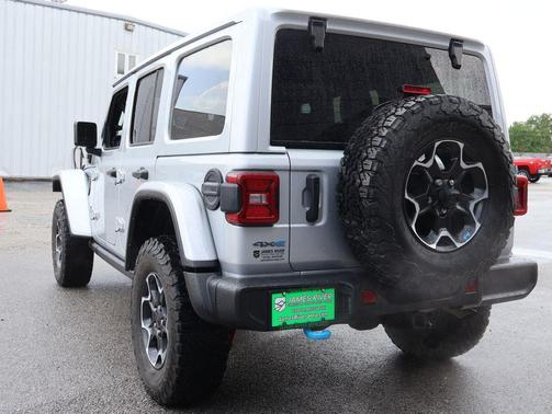 Silver Zynith Clearcoat 2023 Jeep Wrangler 4xe Rubicon