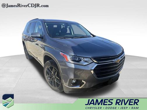 Satin Steel Metallic 2020 Chevrolet Traverse LT Cloth