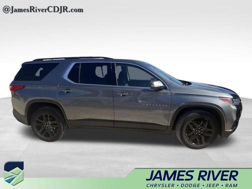 Satin Steel Metallic 2020 Chevrolet Traverse LT Cloth
