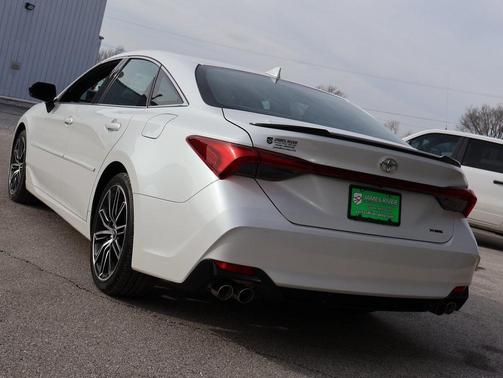 2019 Toyota Avalon XSE