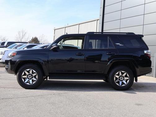 2024 Toyota 4Runner TRD Off Road Premium