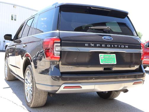 Dark Matter Gray Metallic 2024 Ford Expedition Limited