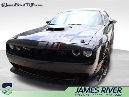 Pitch Black Clearcoat 2023 Dodge Challenger R/T Scat Pack Widebody