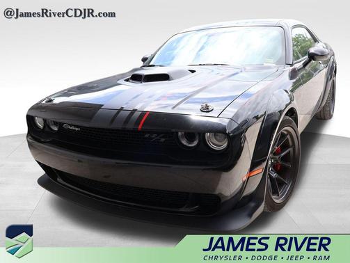 Pitch Black Clearcoat 2023 Dodge Challenger R/T Scat Pack Widebody